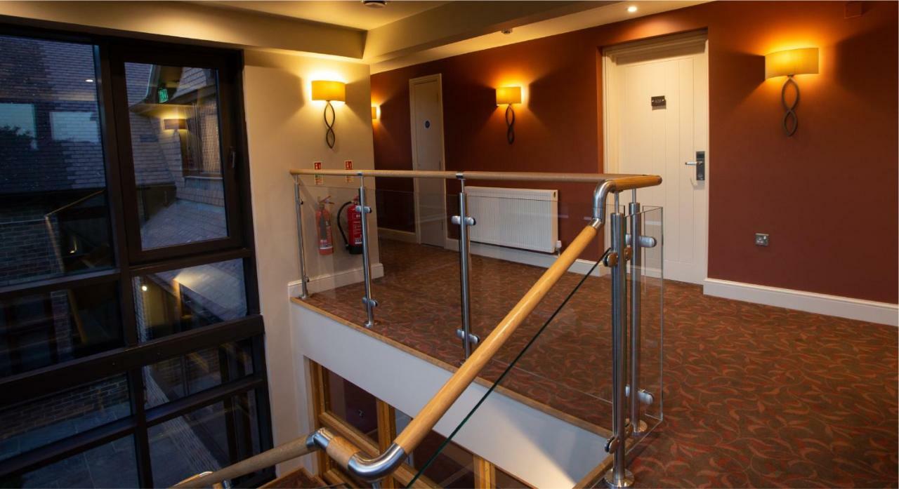 Stirrups Hotel Bracknell Luaran gambar